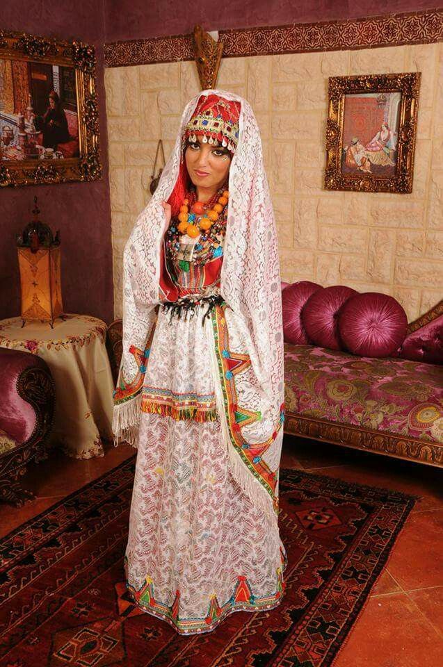 tenue traditionnelle berbère marocaine maroc