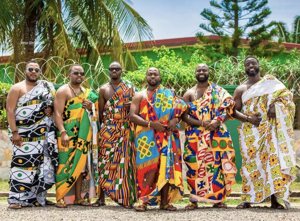 anthropologie de la mode : tenues traditionnelles ouest africaines